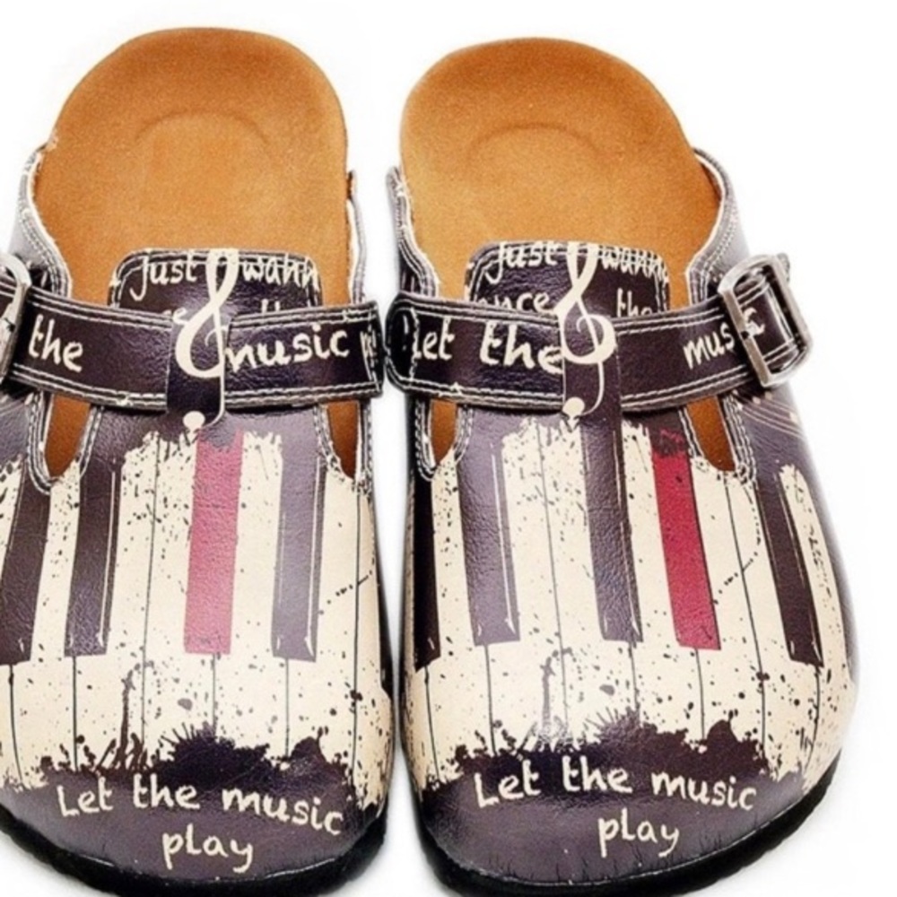 Nwot...Calceo Red/Blk/Wht Piano Pattern Clogs - image 1
